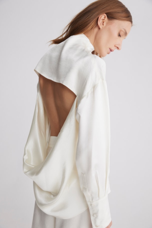 BLUSA ESC - MANTEIGA