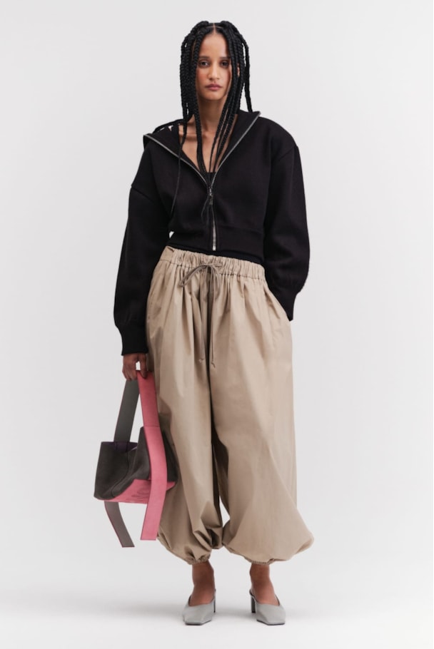 BLUSA TRICOT CAPUZ - PRETO