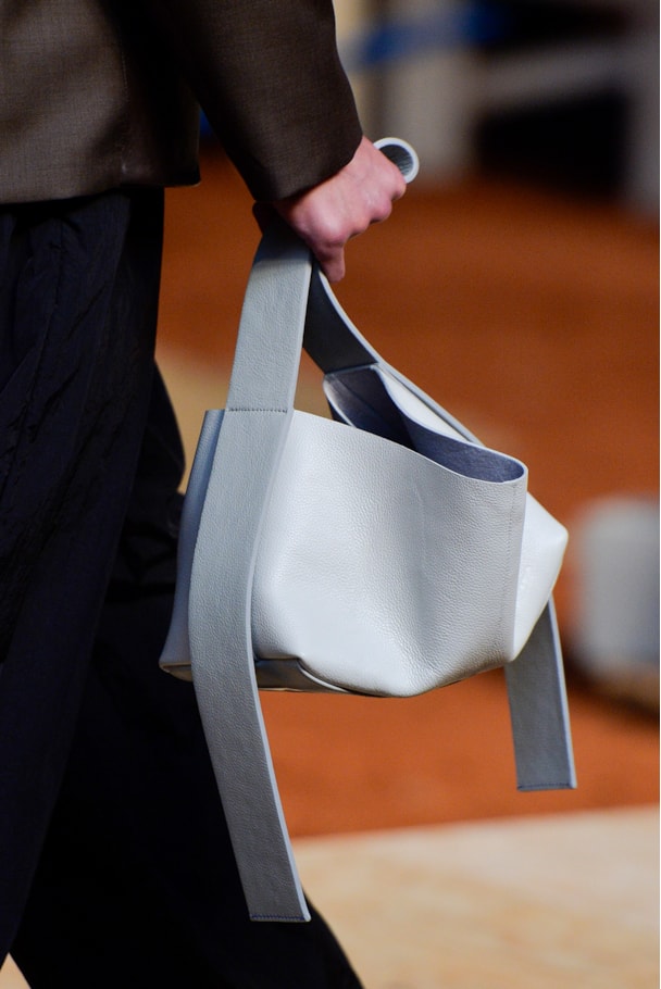 BOLSA CORA - OFF WHITE/ CINZA CLARO