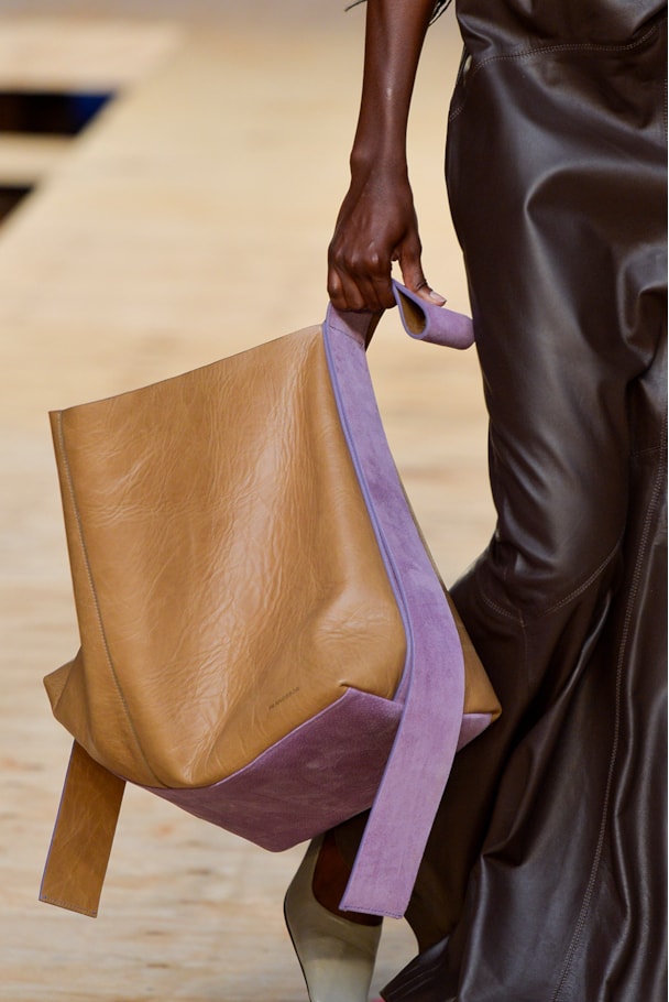 BOLSA MARFA - CARAMELO/AZEITONA