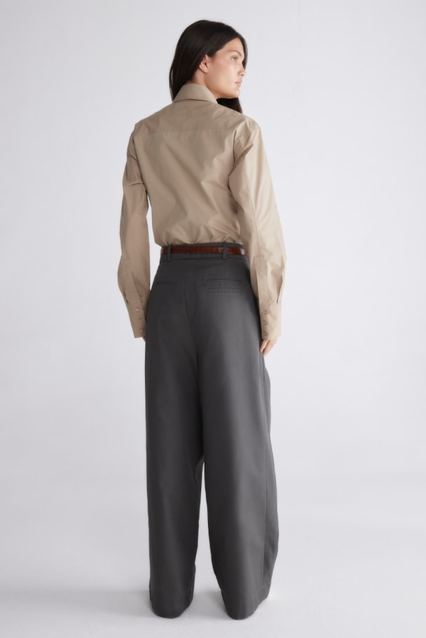 CALÇA FOLDED - CHUMBO