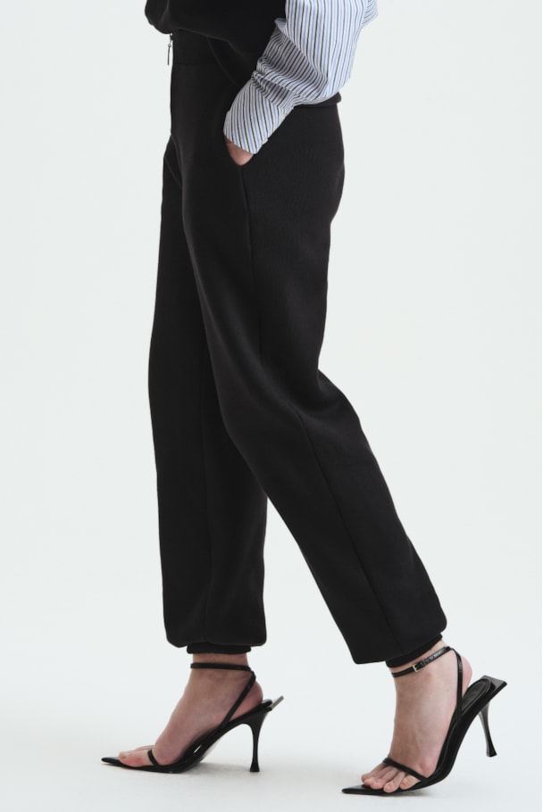 CALÇA MOLETOM ZÍPER - PRETO