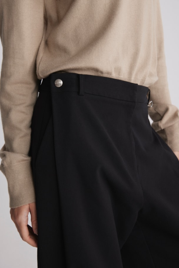 CALÇA PREGA CÓS - PRETO