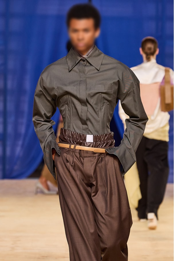 CALÇA TEON DESFILE - MARROM