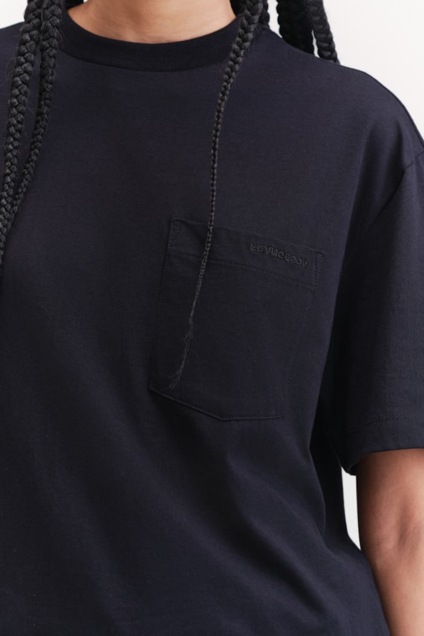 CAMISETA BOXY FRNC - PRETO