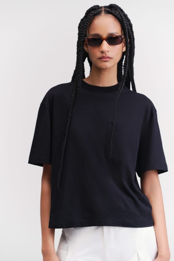 CAMISETA BOXY FRNC - PRETO