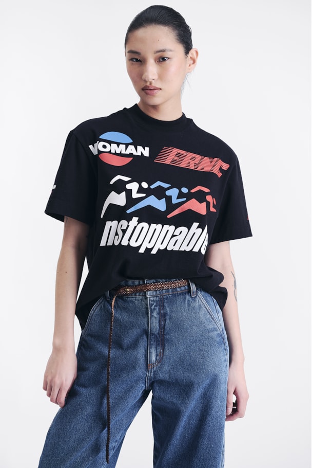 CAMISETA MANGA CURTA UNSTOPPABLE - PRETO