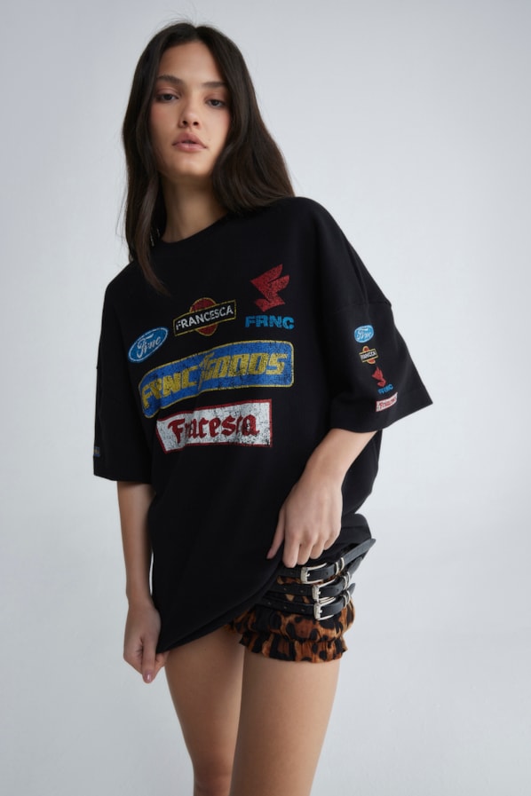 CAMISETA MAX GOODS
                                             - PRETO