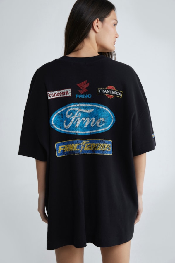 CAMISETA MAX GOODS
                                             - PRETO