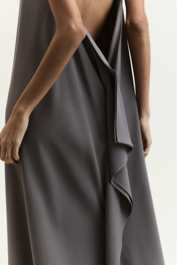 VESTIDO ÁPICE - CHUMBO