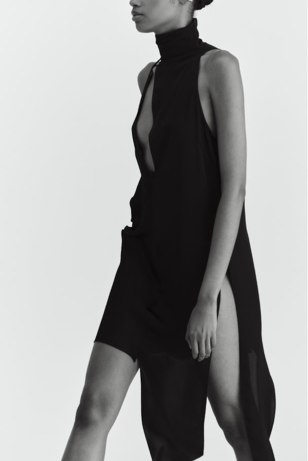 VESTIDO NOIR - PRETO