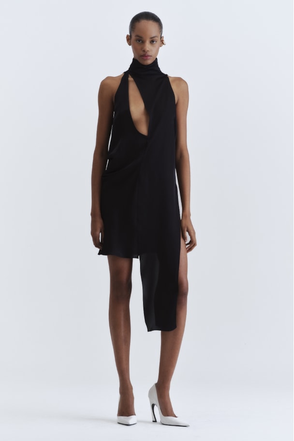 VESTIDO NOIR - PRETO