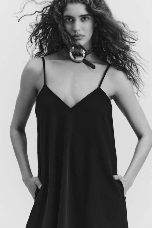 VESTIDO SLIP BLOCO - PRETO