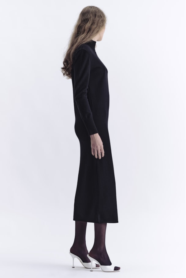 VESTIDO TRICOT OMBREIRAS - PRETO