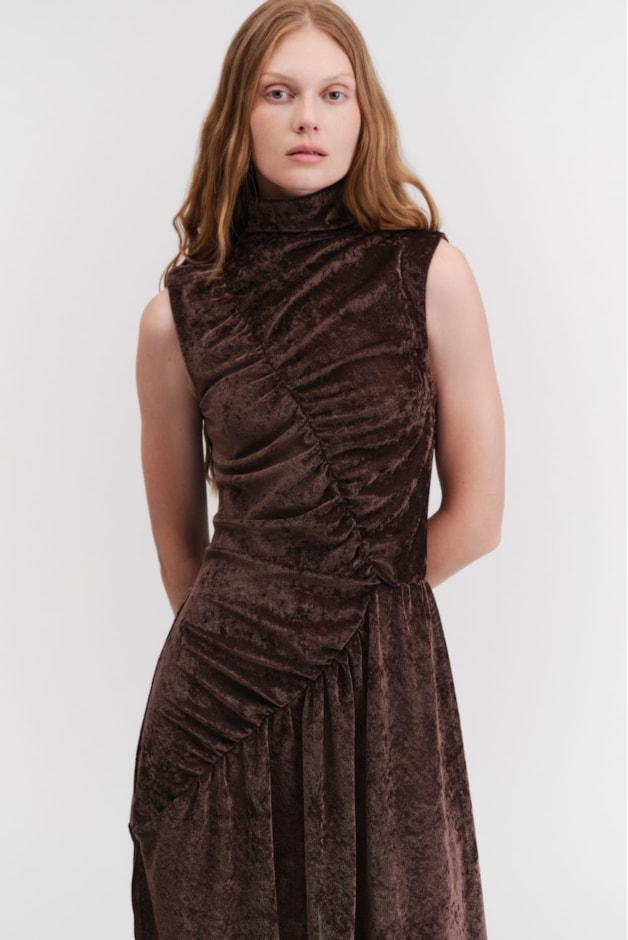 image_8f9d693e-0950-4c98-acee-91145290c412